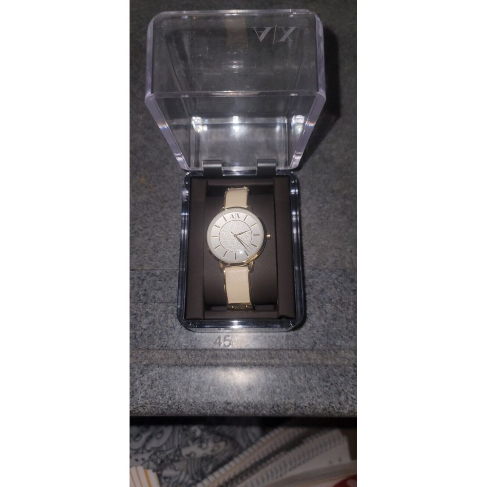 A/X Armani Exchange Leather Round Quartz Watches Stainless Analog Watches Womens